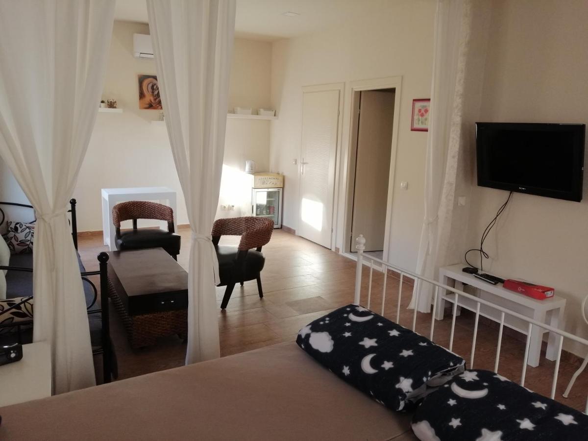 Retro Apartment Zemun Ngoại thất bức ảnh